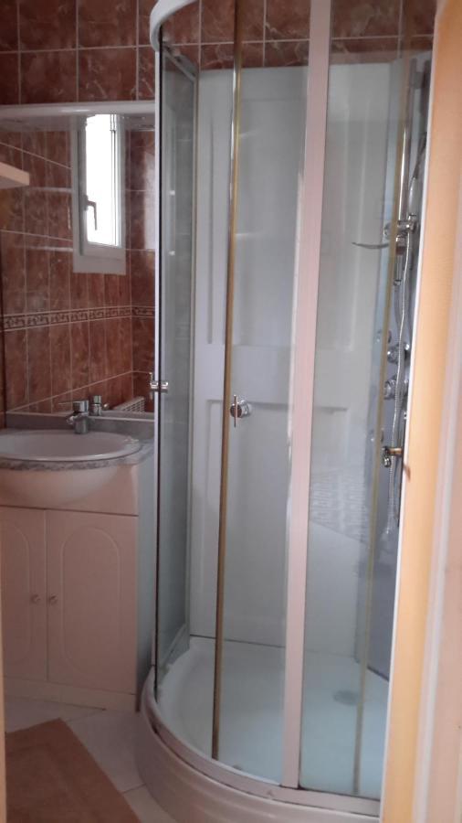 Agreable Logement Dans Petit Village Sud-Essonne Champcueil Exterior photo