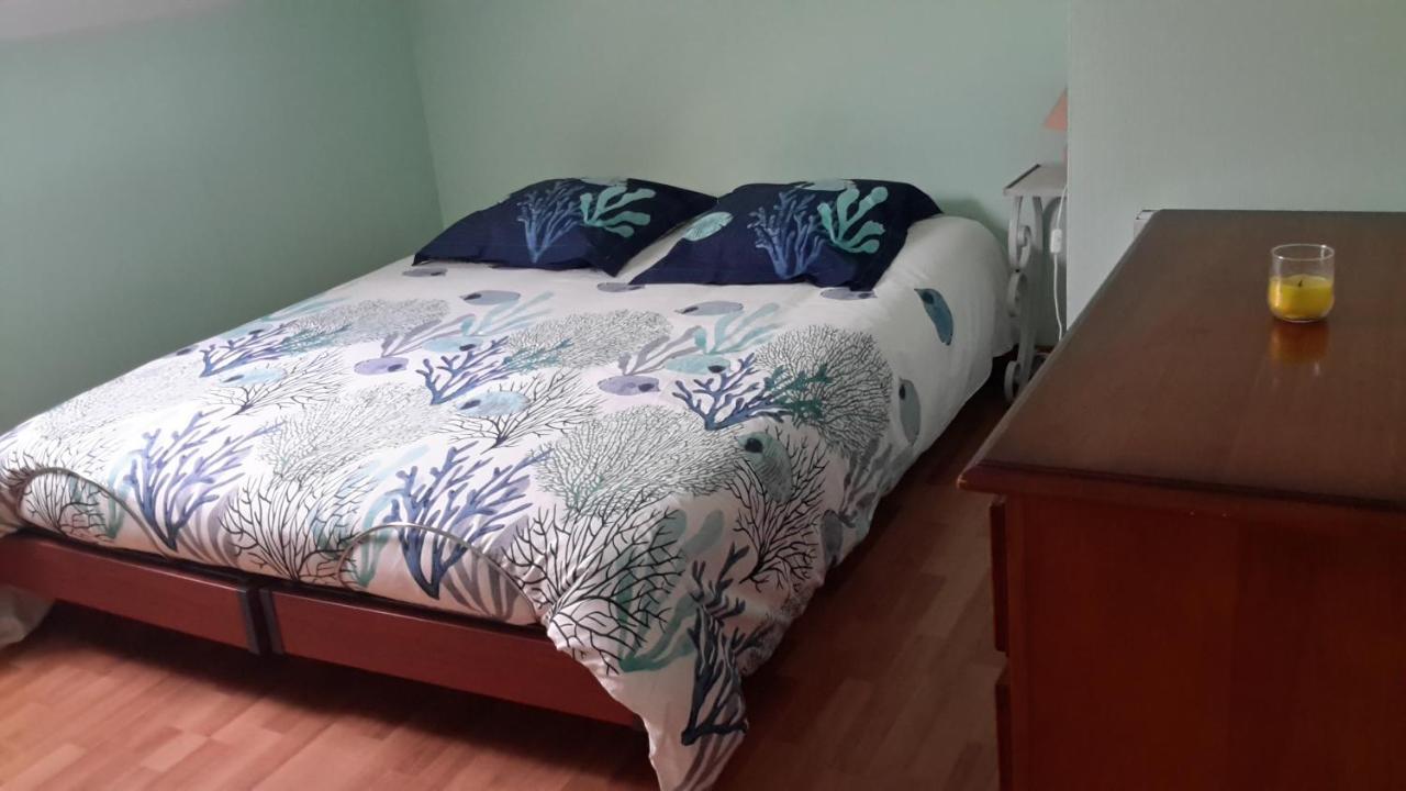 Agreable Logement Dans Petit Village Sud-Essonne Champcueil Exterior photo